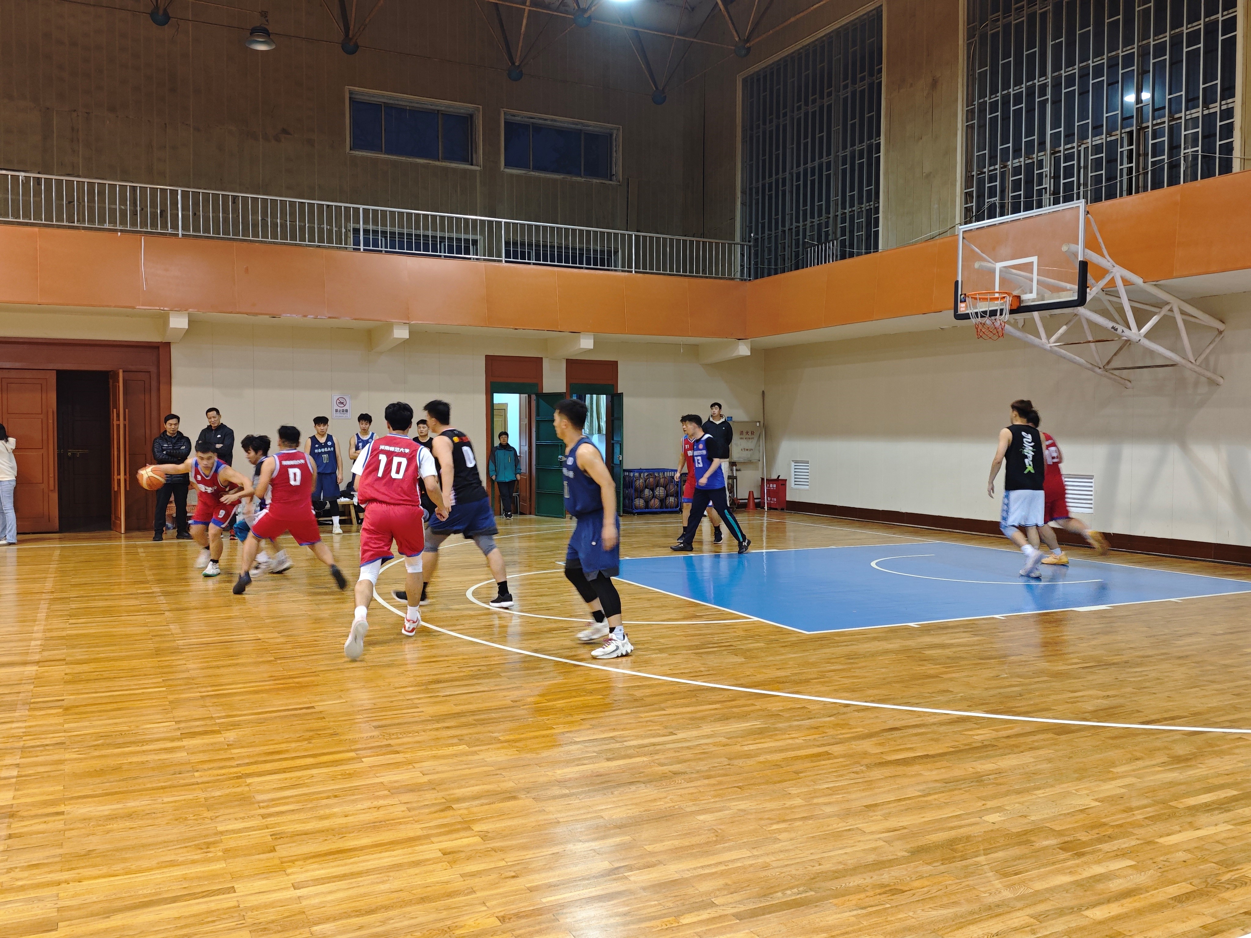 篮球友谊矗(关于篮球友谊赛的说说)